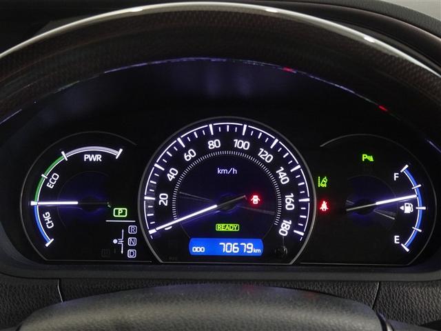 エスクァイア ハイブリッドＧｉ　プレミアムパッケージ　衝突被害軽減システム　メモリーナビ　フルセグ　バックカメラ　ＥＴＣ　両側電動スライド　３列シート　ＬＥＤヘッドランプ　スマートキー　乗車定員７人（10枚目）