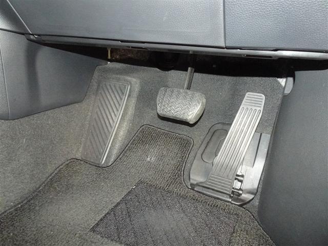 プリウス Ｇ　衝突被害軽減システム　メモリーナビ　フルセグ　バックカメラ　ＥＴＣ　ＬＥＤヘッドランプ　スマートキー（11枚目）