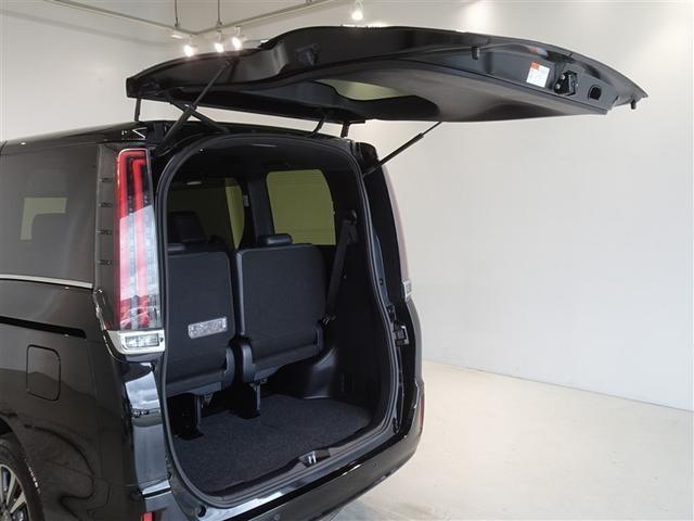 エスクァイア ハイブリッドＧｉ　衝突被害軽減システム　メモリーナビ　フルセグ　バックカメラ　ＥＴＣ　ドラレコ　両側電動スライド　３列シート　ＬＥＤヘッドランプ　スマートキー　乗車定員７人（22枚目）