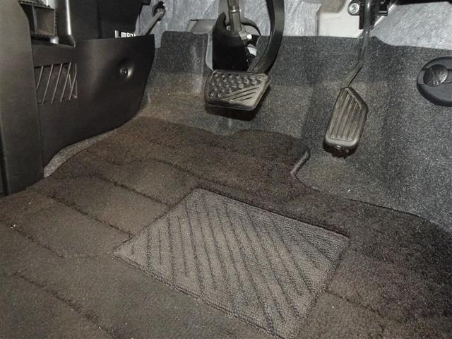 �������E�t���A�}�b�g�����������򂵂Ă���܂��B