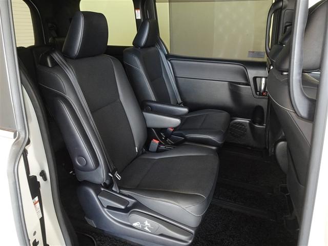 �\�t�@�[�̂悤�ȃZ�J���h�V�[�g�A�v���C�x�[�g���[���ɂ���悤�ł��B