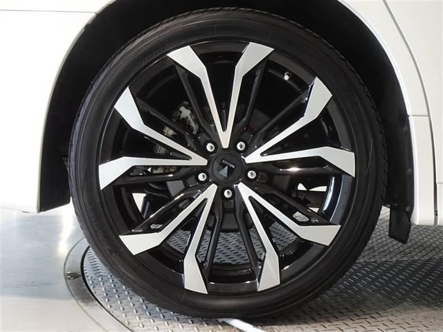 ���f���X�^���A���~�z�C�[���𑕔����Ă��܂��B