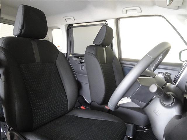 ルーミー カスタムＧ　衝突被害軽減システム　フルセグ　バックカメラ　両側電動スライド　ＬＥＤヘッドランプ　スマートキー（4枚目）