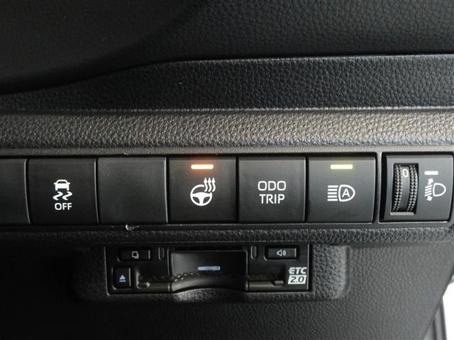 カローラツーリング ハイブリッド　ダブルバイビー　衝突被害軽減システム　メモリーナビ　フルセグ　バックカメラ　ＥＴＣ　ドラレコ　フルエアロ　ＬＥＤヘッドランプ　スマートキー（18枚目）