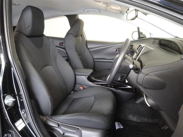 プリウス Ｓセーフティプラス　衝突被害軽減システム　メモリーナビ　ワンセグ　バックカメラ　ＥＴＣ　ドラレコ　ＬＥＤヘッドランプ　スマートキー（4枚目）