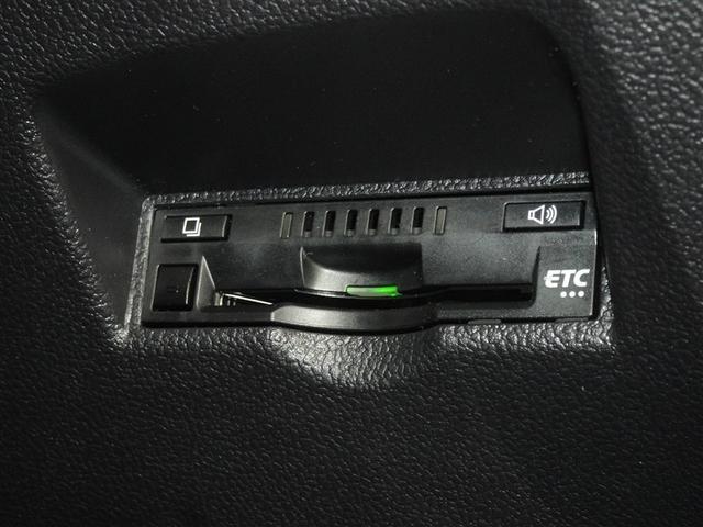 プリウス Ｓセーフティプラス　衝突被害軽減システム　メモリーナビ　ワンセグ　バックカメラ　ＥＴＣ　ドラレコ　ＬＥＤヘッドランプ　スマートキー（14枚目）