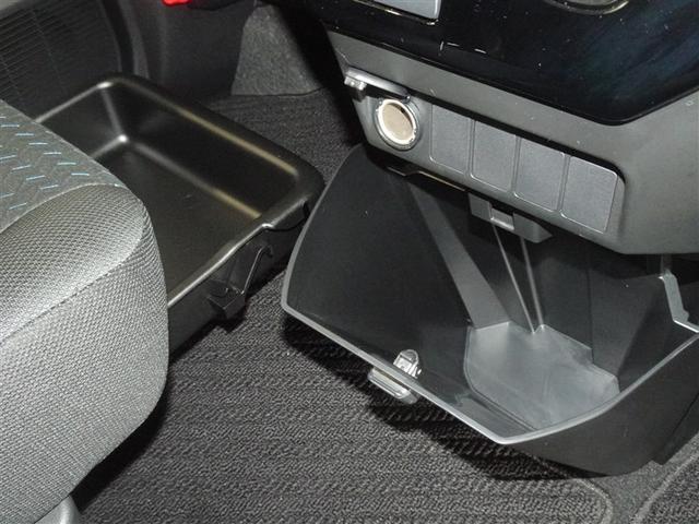 ルーミー カスタムＧ－Ｔ　衝突被害軽減システム　メモリーナビ　フルセグ　バックカメラ　両側電動スライド　ＬＥＤヘッドランプ　スマートキー（15枚目）