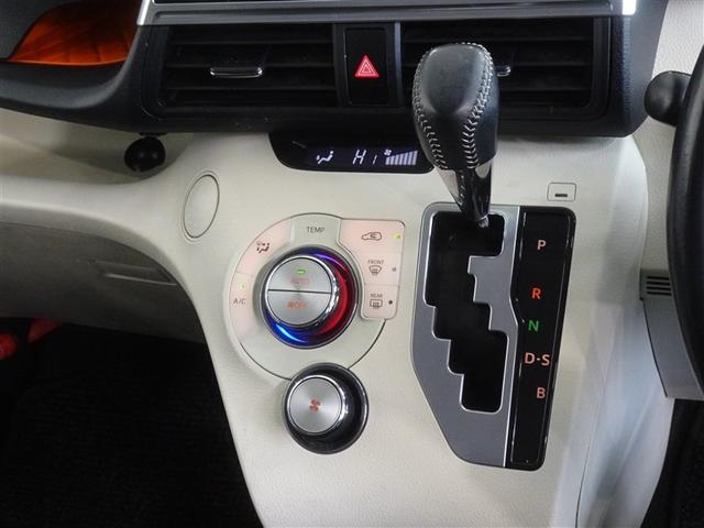 シエンタ Ｇ　メモリーナビ　フルセグ　ＥＴＣ　両側電動スライド　３列シート　ＬＥＤヘッドランプ　スマートキー　乗車定員７人（11枚目）