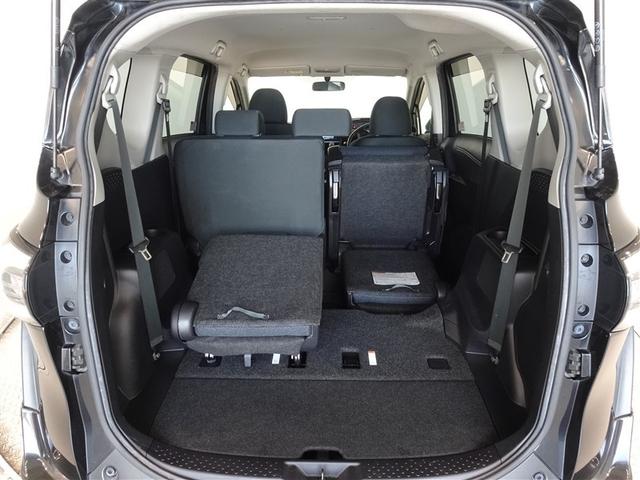 シエンタ Ｘ　メモリーナビ　フルセグ　バックカメラ　ＥＴＣ　３列シート　乗車定員７人（18枚目）