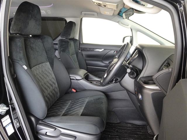 アルファードハイブリッド Ｓ　衝突被害軽減システム　メモリーナビ　フルセグ　バックカメラ　ＥＴＣ　両側電動スライド　３列シート　ＬＥＤヘッドランプ　４ＷＤ　スマートキー　乗車定員７人（4枚目）