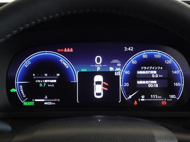 クラウンクロスオーバー Ｇアドバンスド・レザーパッケージ　衝突被害軽減システム　フルセグ　バックカメラ　ＥＴＣ　ドラレコ　ＬＥＤヘッドランプ　４ＷＤ　スマートキー（10枚目）