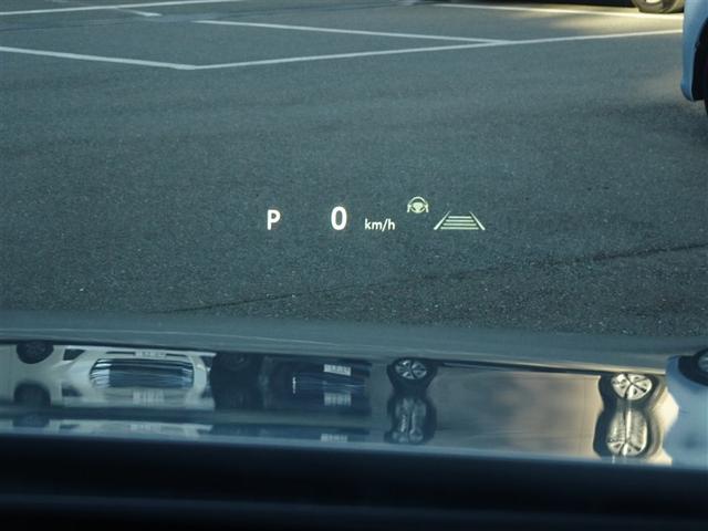 クラウンクロスオーバー Ｇアドバンスド・レザーパッケージ　衝突被害軽減システム　フルセグ　バックカメラ　ＥＴＣ　ドラレコ　ＬＥＤヘッドランプ　４ＷＤ　スマートキー（17枚目）