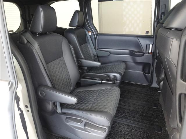 ヴォクシー Ｓ－Ｚ　衝突被害軽減システム　フルセグ　バックカメラ　ＥＴＣ　両側電動スライド　フルエアロ　３列シート　ＬＥＤヘッドランプ　スマートキー　乗車定員７人（18枚目）