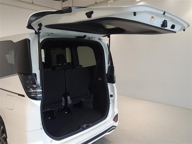 ヴォクシー Ｓ－Ｚ　衝突被害軽減システム　フルセグ　バックカメラ　ＥＴＣ　両側電動スライド　フルエアロ　３列シート　ＬＥＤヘッドランプ　スマートキー　乗車定員７人（24枚目）