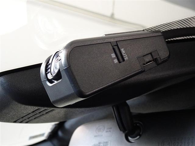 �h���C�u���R�[�_�[�𑕔����Ă��܂��B�������̎��̏󋵏؋��ɁA�y�������s�̋L�^�Ƃ��Ă��d�󂵂܂��B