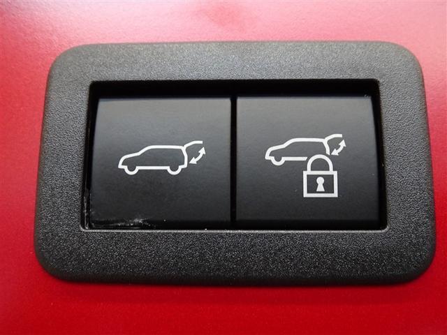 �p���[�o�b�N�h�A�𑕔����Ă��܂��B�o�b�N�h�A���^�]�Ȃ�����J�ł��܂��A�֗��ł���B