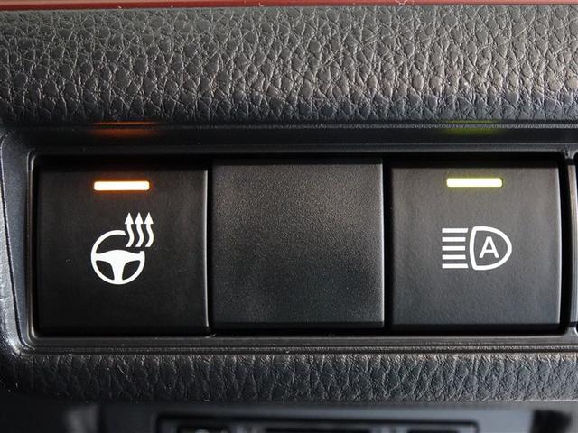 プリウス Ｚ　衝突被害軽減システム　メモリーナビ　フルセグ　バックカメラ　ＥＴＣ　サンルーフ　ＬＥＤヘッドランプ　スマートキー（15枚目）