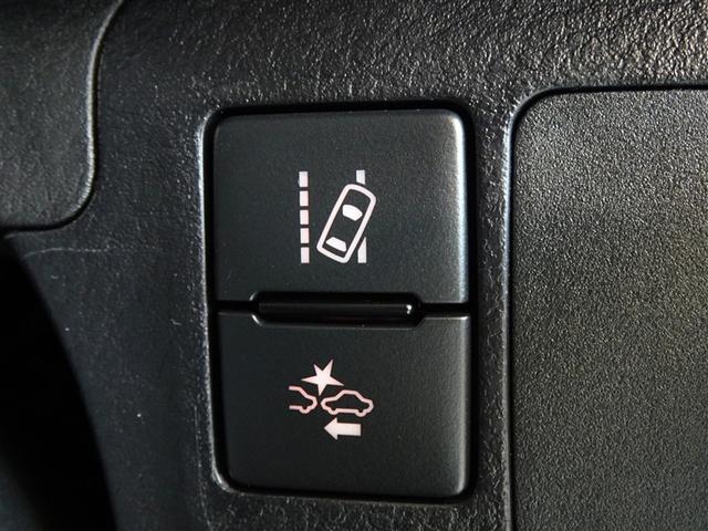 �g���^���ւ�Փ˔�Q�y���u���[�L�𓋍ڂ����T�|�J�[�ł��B