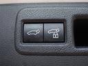 パワーバックドアを装備しています。バックドアを運転席からも開閉できます、便利ですよ。