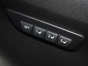 運転席のパワーシートは3名様分までメモリー機能付きです。