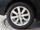 高級感と走りを引き立たせる、純正アルミを装備しています。