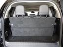 ７人乗車時のトランクルームです、コンパクトですが日常使いなら十分なスペースです。