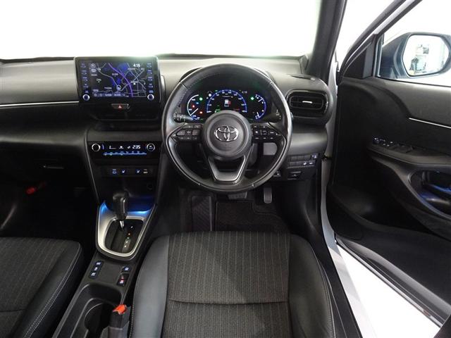 ヤリスクロス ハイブリッドＺ　衝突被害軽減システム　メモリーナビ　バックカメラ　ＥＴＣ　ＬＥＤヘッドランプ　スマートキー（5枚目）