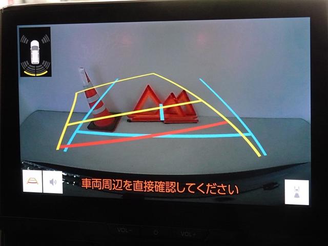 カローラツーリング ハイブリッド　ダブルバイビー　衝突被害軽減システム　メモリーナビ　フルセグ　バックカメラ　ＥＴＣ　ドラレコ　ＬＥＤヘッドランプ　スマートキー（9枚目）