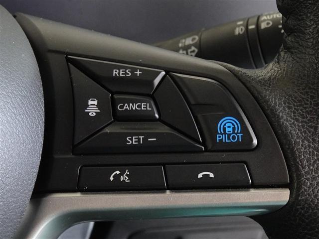 セレナ ハイウェイスターＶ　衝突被害軽減システム　メモリーナビ　フルセグ　バックカメラ　ＥＴＣ　ドラレコ　両側電動スライド　３列シート　ＬＥＤヘッドランプ　スマートキー　乗車定員８人（12枚目）