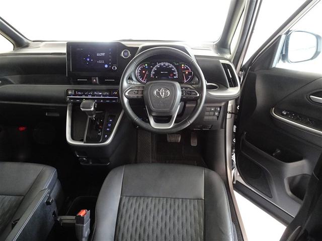 ノア Ｚ　衝突被害軽減システム　メモリーナビ　バックカメラ　ＥＴＣ　両側電動スライド　３列シート　ＬＥＤヘッドランプ　スマートキー　乗車定員７人（5枚目）