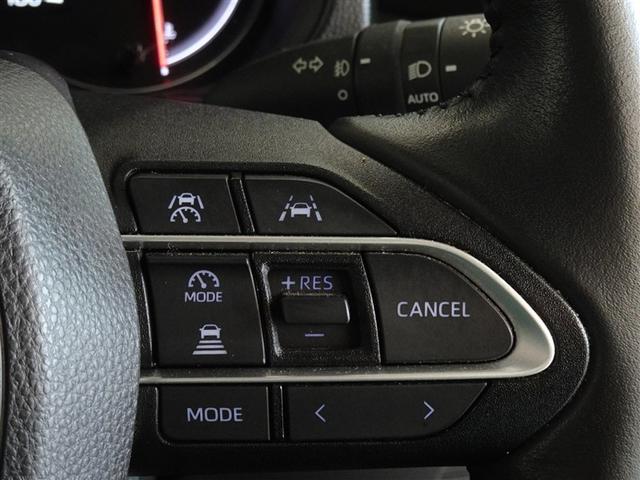 ノア Ｚ　衝突被害軽減システム　メモリーナビ　バックカメラ　ＥＴＣ　両側電動スライド　３列シート　ＬＥＤヘッドランプ　スマートキー　乗車定員７人（11枚目）