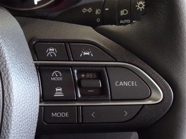 ノア Ｓ－Ｚ　衝突被害軽減システム　メモリーナビ　フルセグ　バックカメラ　ＥＴＣ　両側電動スライド　３列シート　ＬＥＤヘッドランプ　スマートキー　乗車定員７人（12枚目）