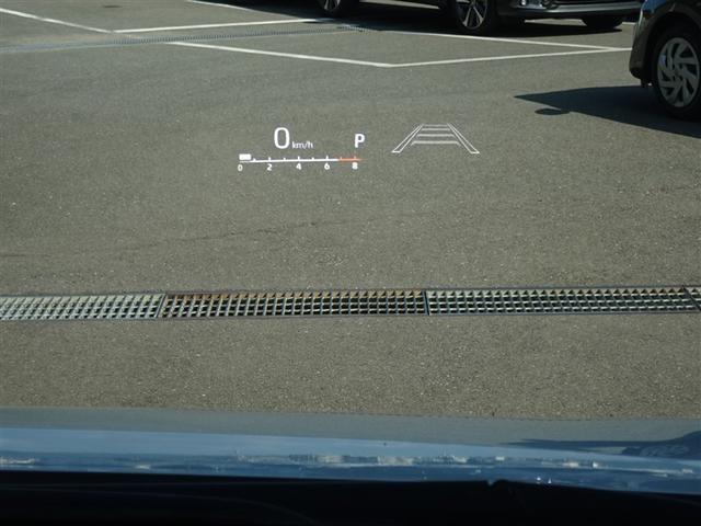 ノア Ｓ－Ｚ　衝突被害軽減システム　メモリーナビ　フルセグ　バックカメラ　ＥＴＣ　両側電動スライド　３列シート　ＬＥＤヘッドランプ　スマートキー　乗車定員７人（17枚目）