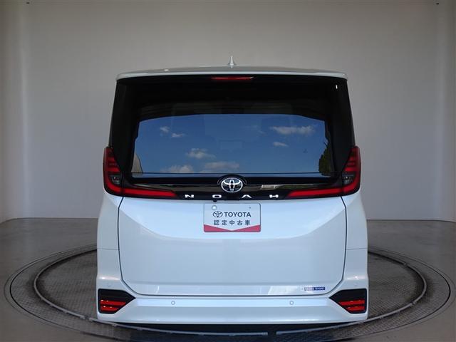 ノア Ｓ－Ｚ　衝突被害軽減システム　メモリーナビ　フルセグ　バックカメラ　ＥＴＣ　両側電動スライド　３列シート　ＬＥＤヘッドランプ　スマートキー　乗車定員７人（26枚目）