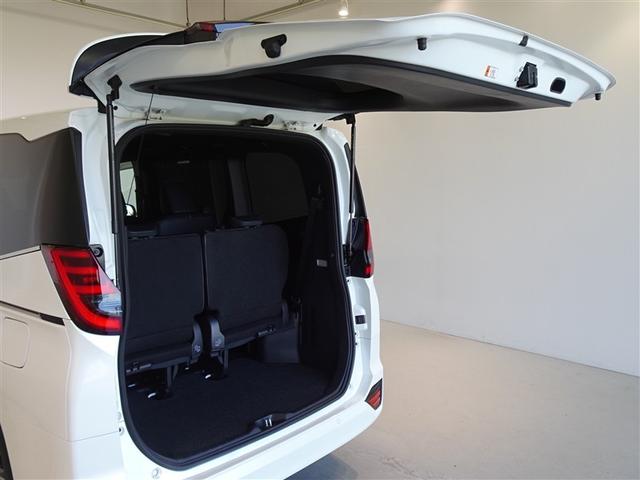 ノア Ｓ－Ｚ　衝突被害軽減システム　メモリーナビ　フルセグ　バックカメラ　ＥＴＣ　両側電動スライド　３列シート　ＬＥＤヘッドランプ　スマートキー　乗車定員７人（27枚目）