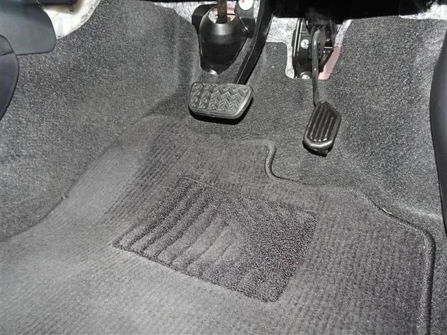 アクア Ｓスタイルブラック　衝突被害軽減システム　メモリーナビ　フルセグ　バックカメラ　ＥＴＣ　ドラレコ　ＬＥＤヘッドランプ　スマートキー（11枚目）