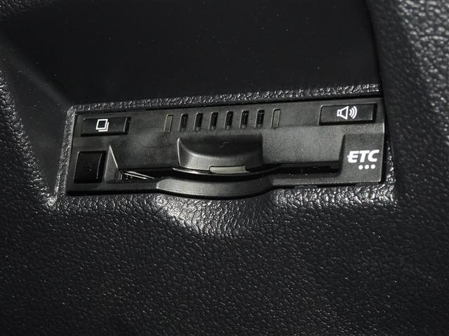 プリウス Ｓ　衝突被害軽減システム　メモリーナビ　ワンセグ　バックカメラ　ＥＴＣ　ＬＥＤヘッドランプ　スマートキー（15枚目）