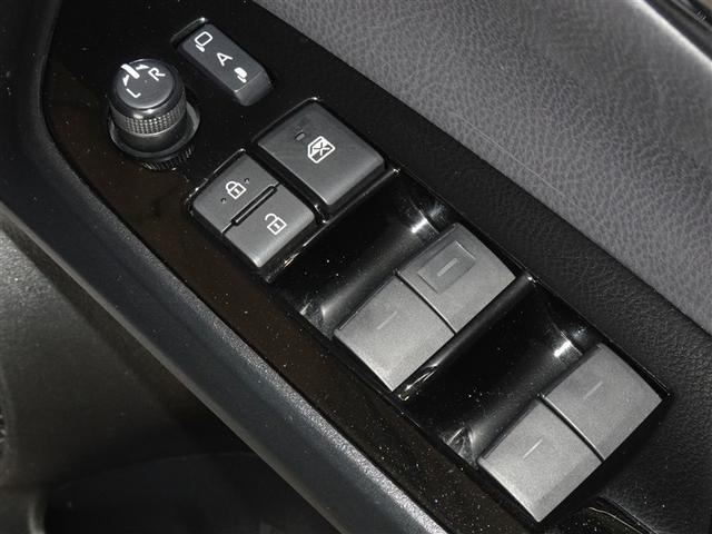 プリウス Ｓ　衝突被害軽減システム　メモリーナビ　ワンセグ　バックカメラ　ＥＴＣ　ＬＥＤヘッドランプ　スマートキー（16枚目）