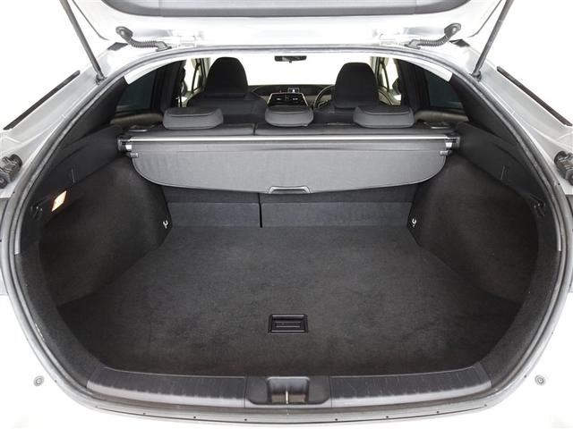 プリウス Ｓ　衝突被害軽減システム　メモリーナビ　ワンセグ　バックカメラ　ＥＴＣ　ＬＥＤヘッドランプ　スマートキー（18枚目）