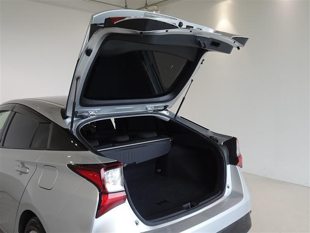 プリウス Ｓ　衝突被害軽減システム　メモリーナビ　ワンセグ　バックカメラ　ＥＴＣ　ＬＥＤヘッドランプ　スマートキー（21枚目）