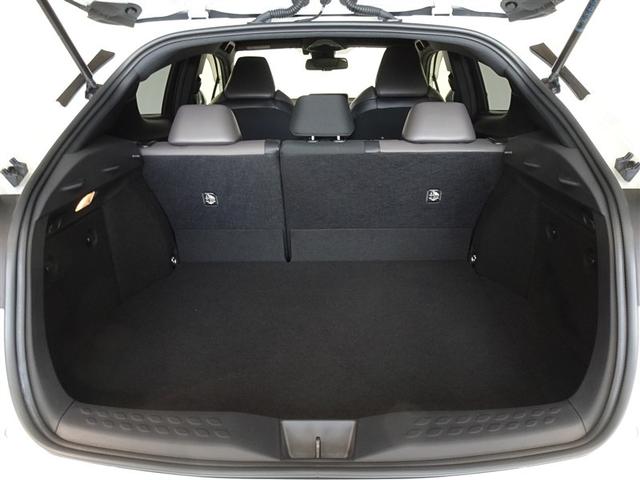 Ｃ－ＨＲ Ｇ　衝突被害軽減システム　メモリーナビ　フルセグ　バックカメラ　ＥＴＣ　ＬＥＤヘッドランプ　スマートキー（19枚目）