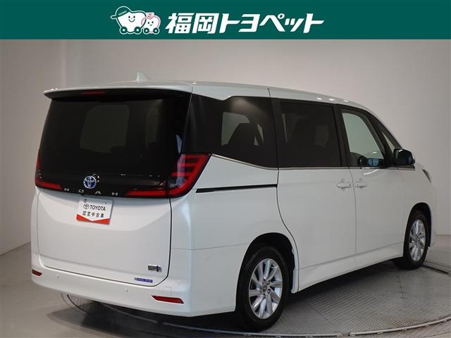 ノア ハイブリッドＺ　衝突被害軽減システム　メモリーナビ　フルセグ　後席モニター　バックカメラ　ＥＴＣ　両側電動スライド　３列シート　ＬＥＤヘッドランプ　スマートキー　乗車定員７人（3枚目）