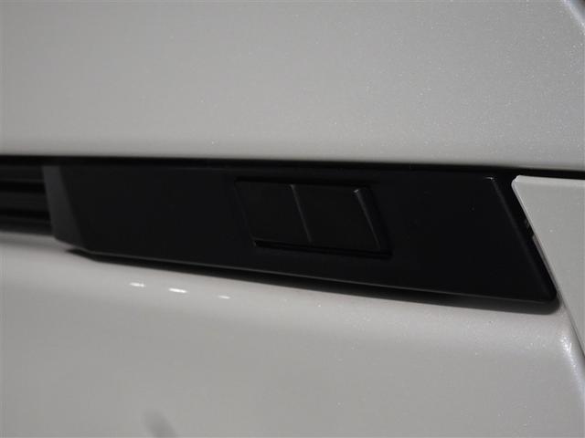 ノア ハイブリッドＺ　衝突被害軽減システム　メモリーナビ　フルセグ　後席モニター　バックカメラ　ＥＴＣ　両側電動スライド　３列シート　ＬＥＤヘッドランプ　スマートキー　乗車定員７人（26枚目）