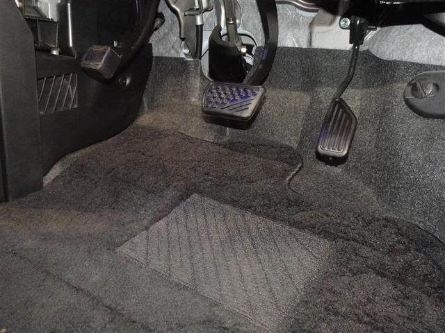 タンク カスタムＧ　衝突被害軽減システム　メモリーナビ　フルセグ　バックカメラ　ＥＴＣ　両側電動スライド　ＬＥＤヘッドランプ　スマートキー（11枚目）