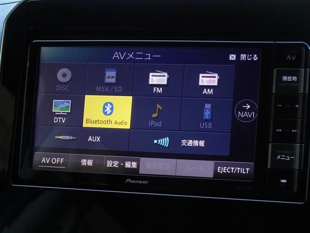 ＣＤ・ＤＶＤ（再生機能）・ブルートゥース等を使用することができます。