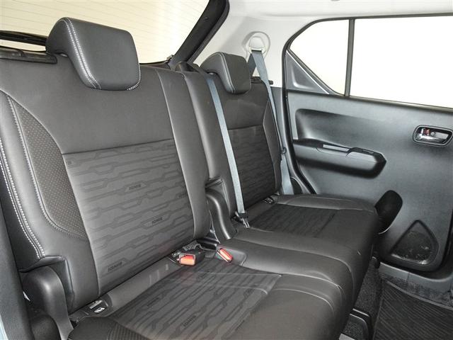 人の触れるシートは念入りに清掃・消臭を実施しております。