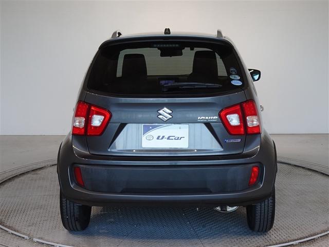 縦開きのバックドアです、雨の日も濡れにくいですよ。