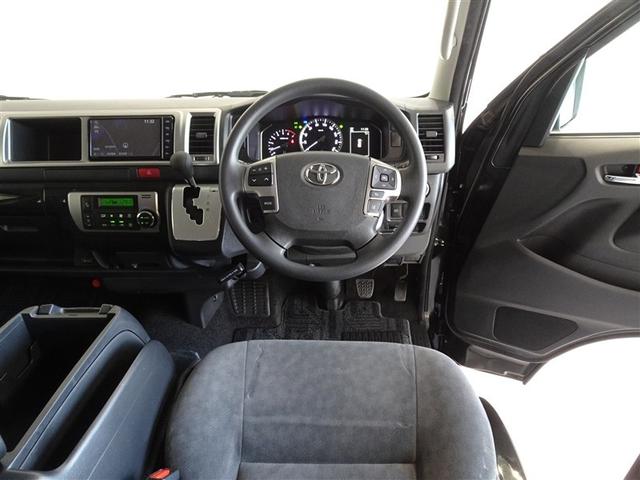 ハイエースワゴン ＧＬ　衝突被害軽減システム　メモリーナビ　フルセグ　後席モニター　バックカメラ　ＥＴＣ　３列シート　ＬＥＤヘッドランプ　スマートキー　乗車定員１０人（5枚目）