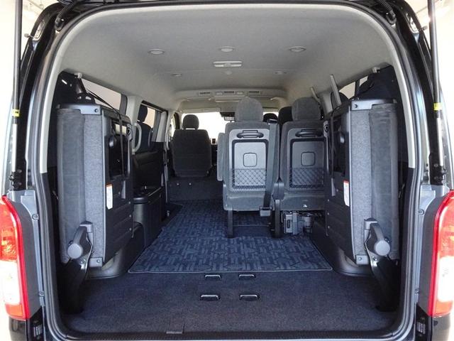 ハイエースワゴン ＧＬ　衝突被害軽減システム　メモリーナビ　フルセグ　後席モニター　バックカメラ　ＥＴＣ　３列シート　ＬＥＤヘッドランプ　スマートキー　乗車定員１０人（24枚目）