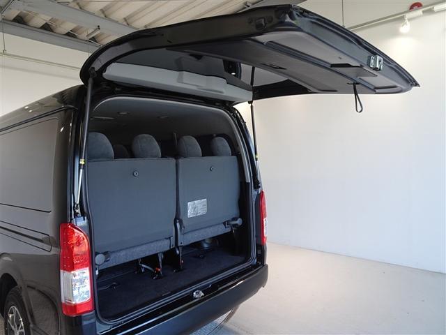 ハイエースワゴン ＧＬ　衝突被害軽減システム　メモリーナビ　フルセグ　後席モニター　バックカメラ　ＥＴＣ　３列シート　ＬＥＤヘッドランプ　スマートキー　乗車定員１０人（26枚目）